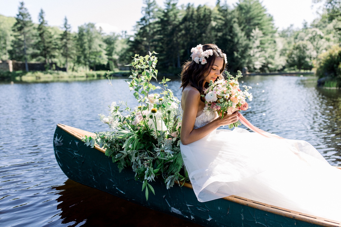Canoe bridal portraits on a lake